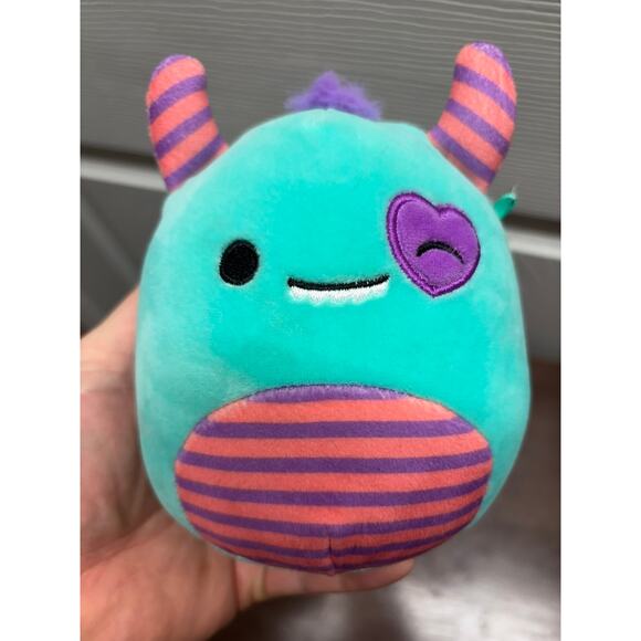 Squishmallows 5" Blue Purple Valentines Leon The Monster Kellytoy Plushie - Picture 1 of 7